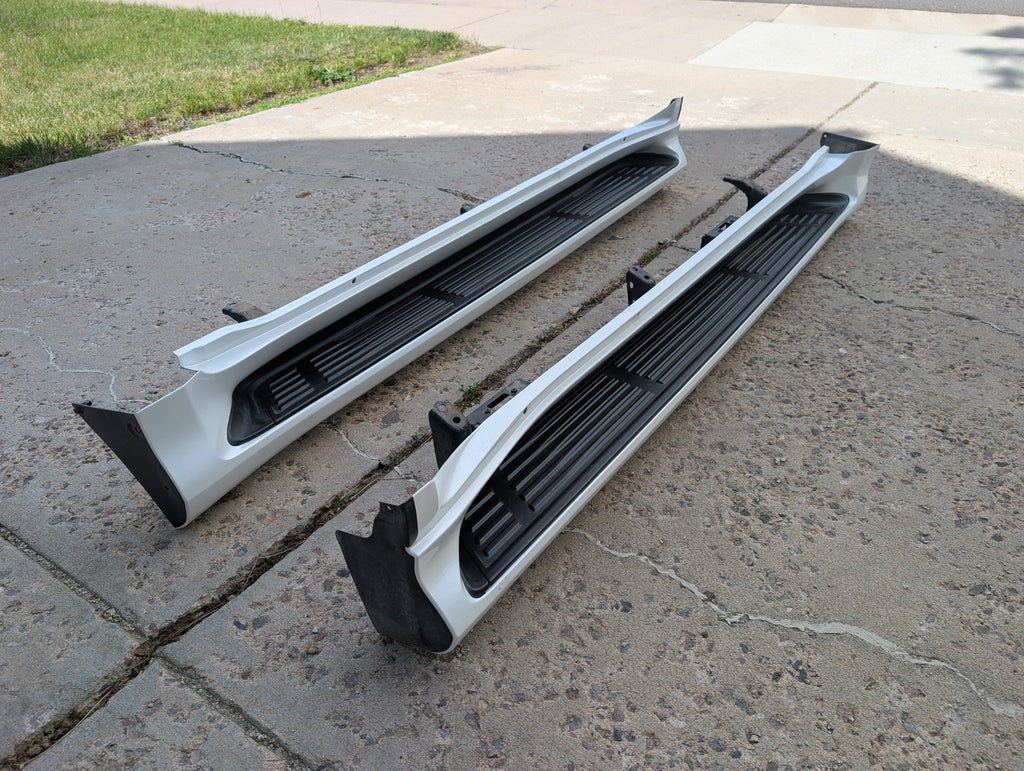 GX460 - Starfire Pearl White Rocker Panels (used)