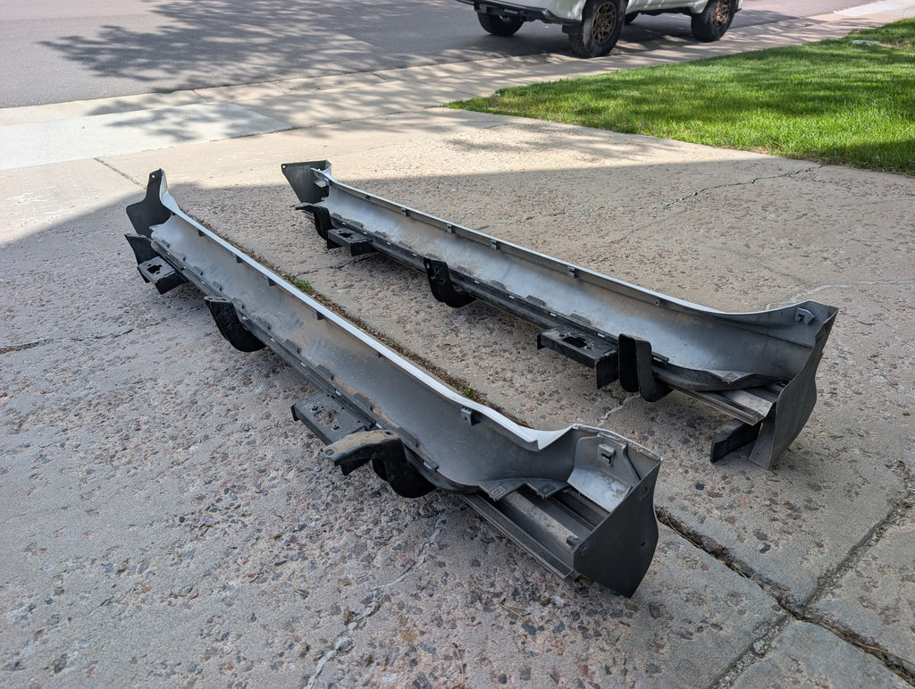 GX460 - Starfire Pearl White Rocker Panels (used)