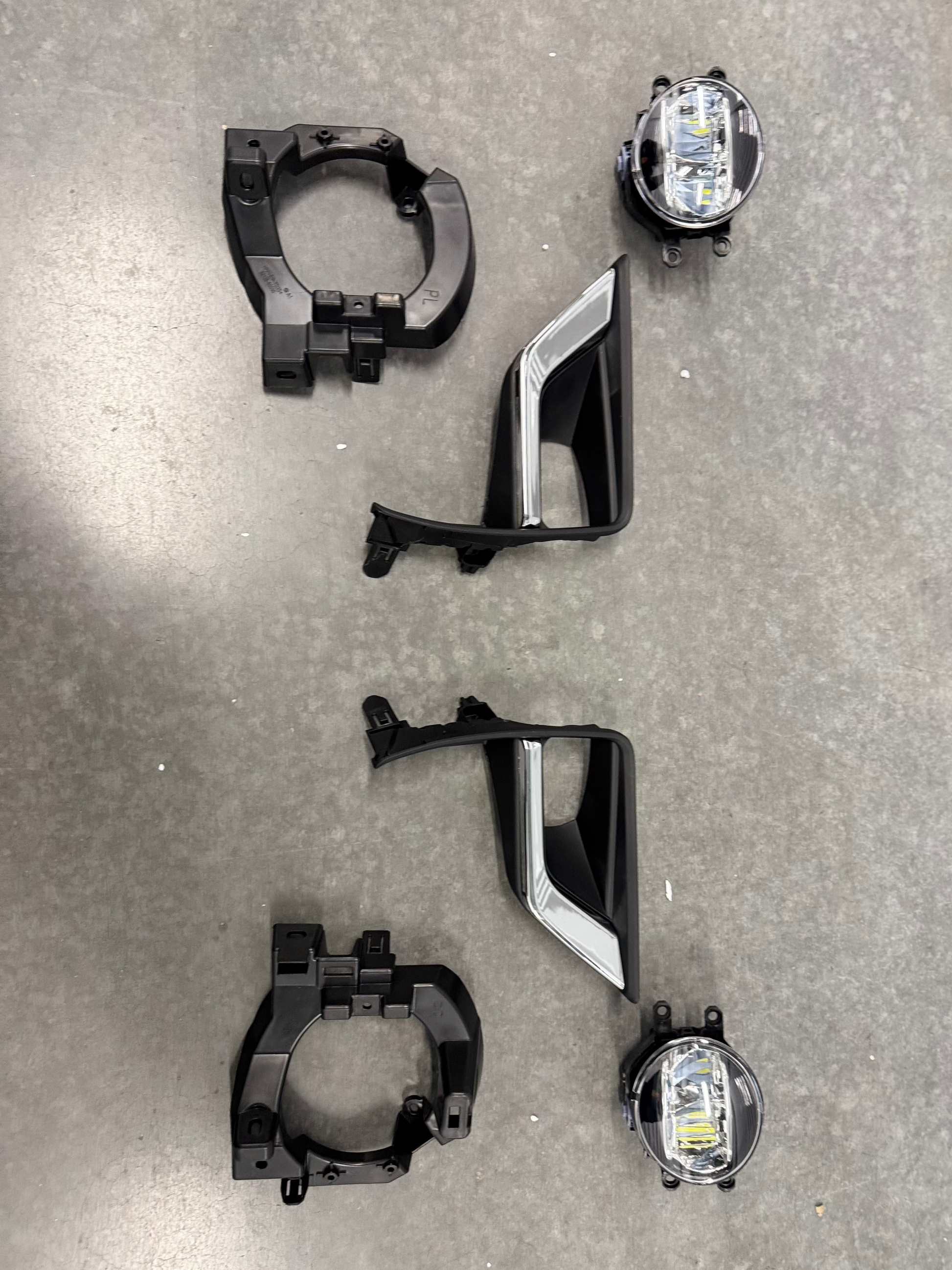 Prado 150 Fog Lights - Full Body Kit