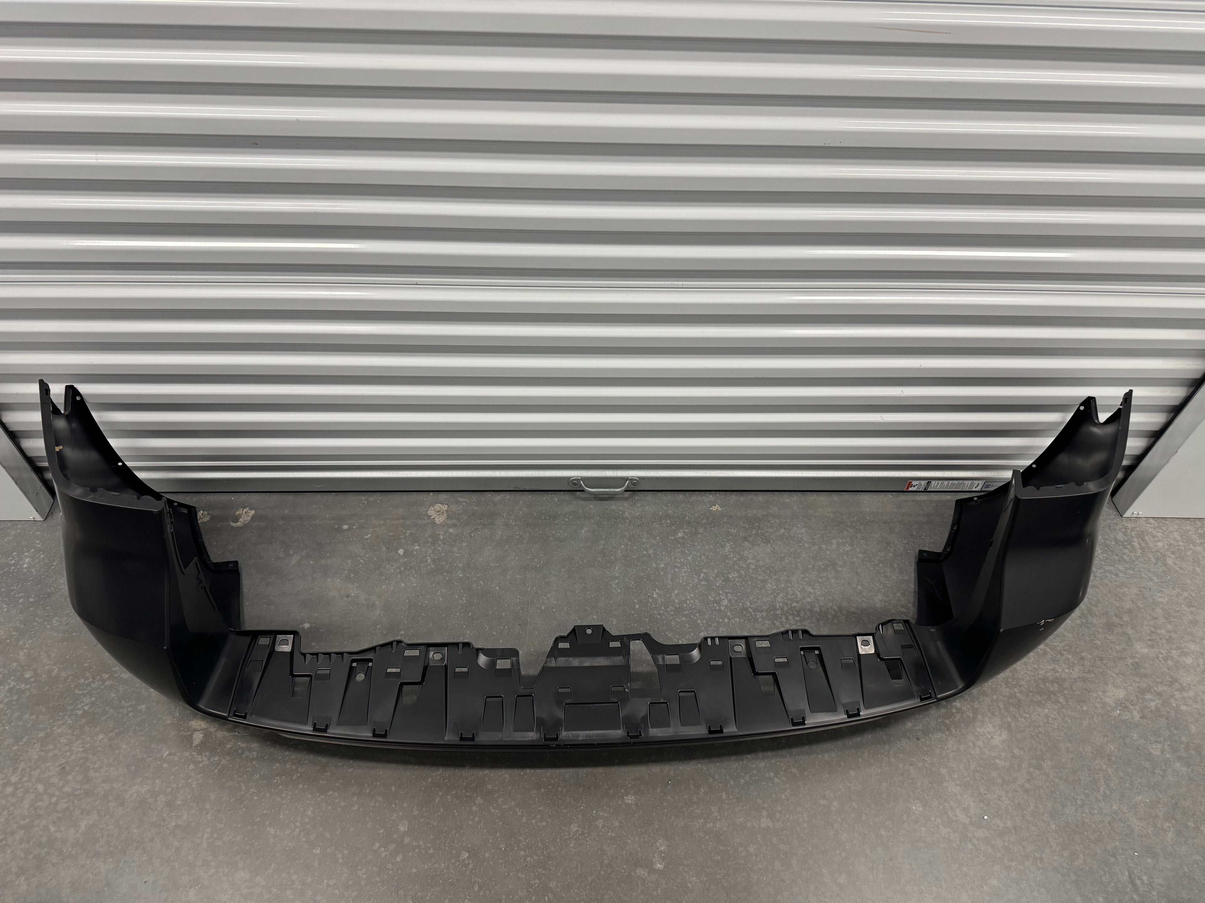 Prado 150 Rear Bumper (Inside) - Rear Bumper + Taillight Kit