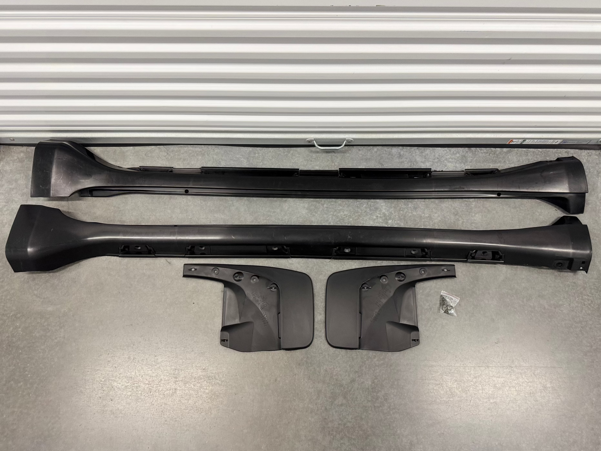 Prado 150 Rocker Panel Kit