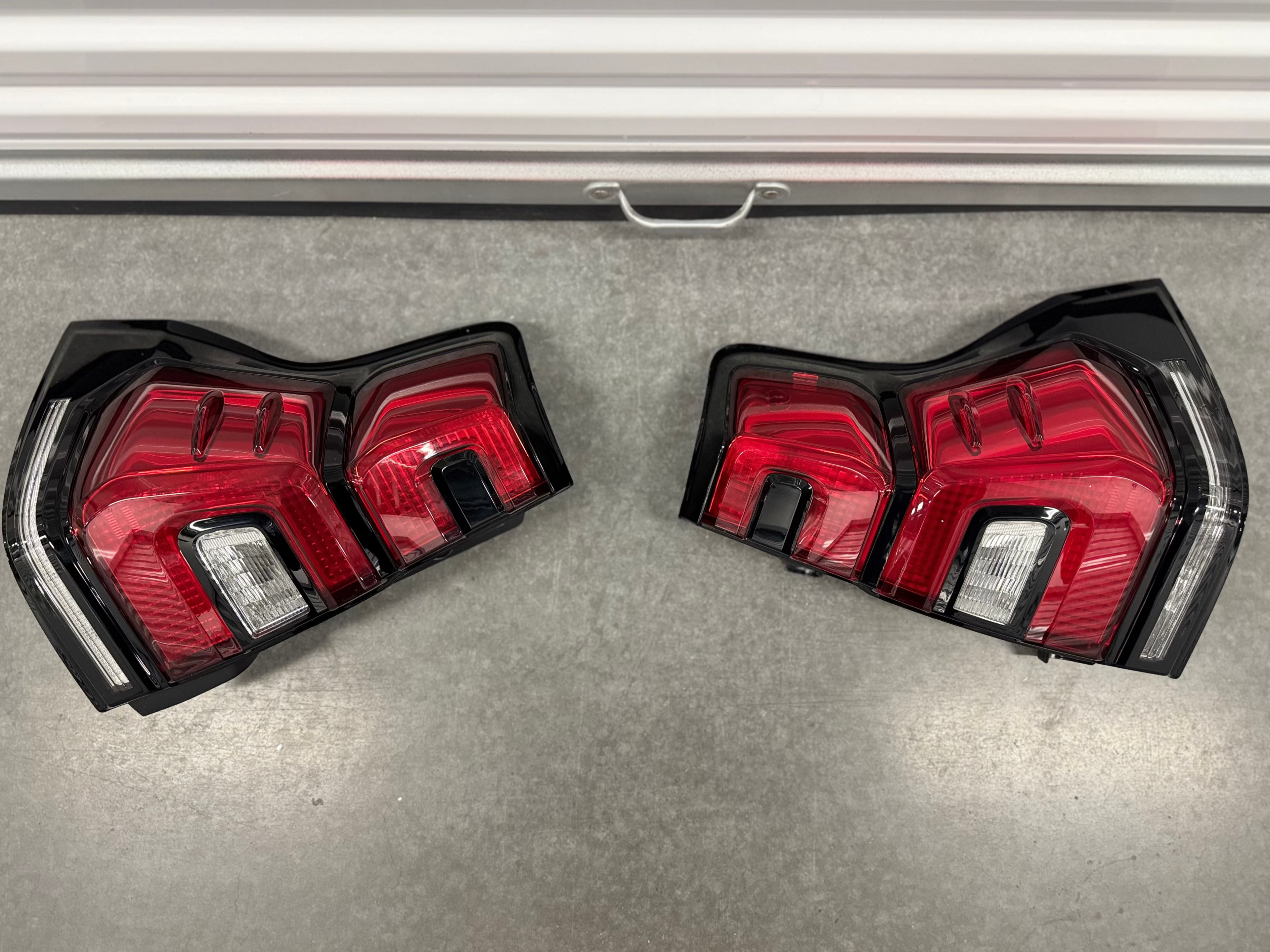 Prado 150 Taillights - Rear Bumper + Taillight Kit